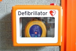 Defibrillator-809448 1280