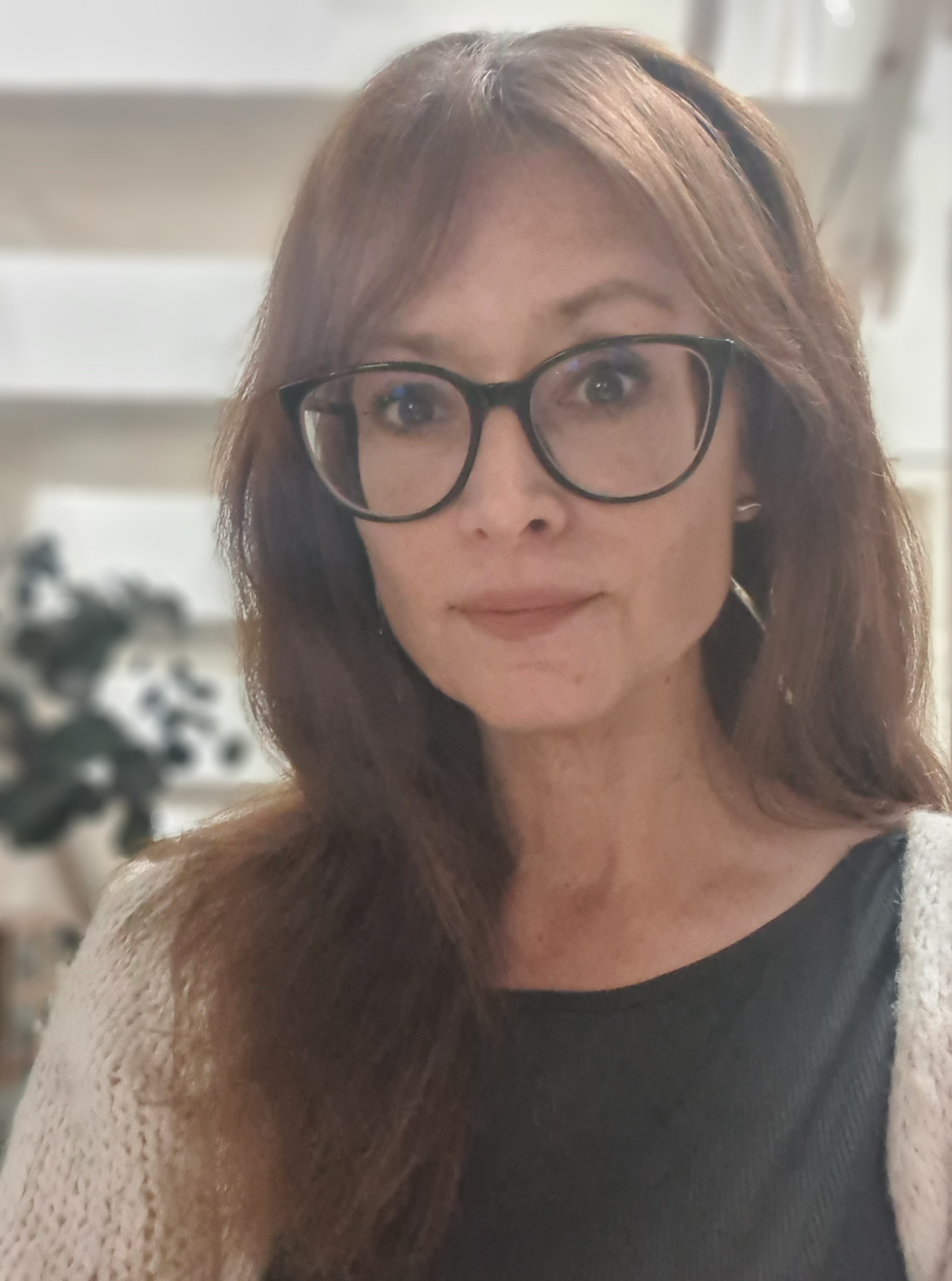 Prof. Anke Fender