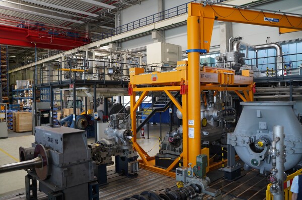 Einblick in die Halle des CoRE-Trainingscenrer auf dem Geländer von Siemens Energy Duisburg
