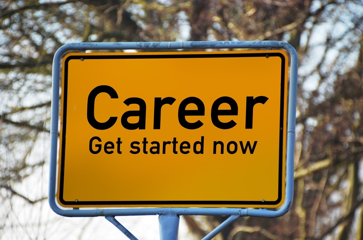A sign saying "Career - Get started now"