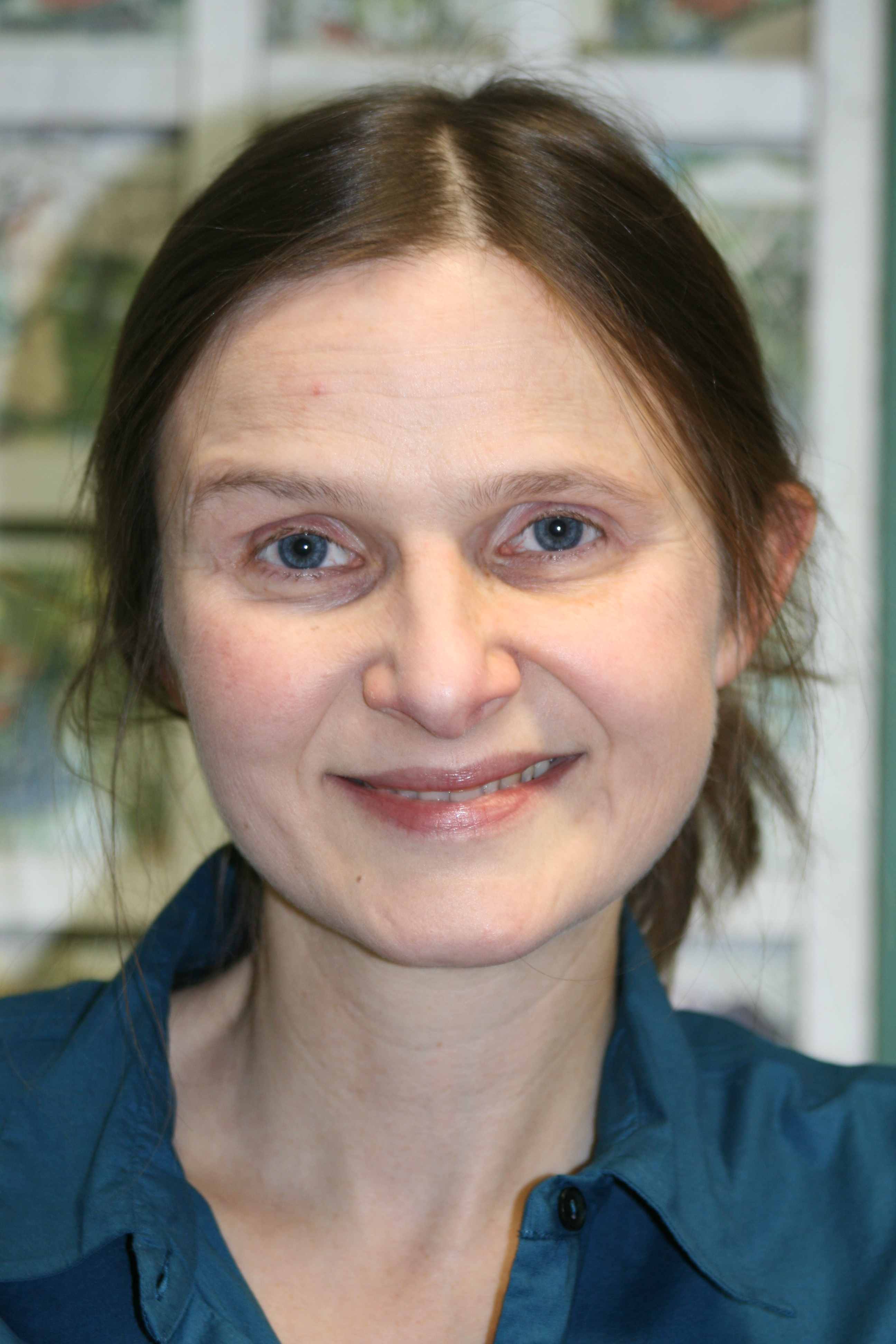 Dr. Gisela Steins