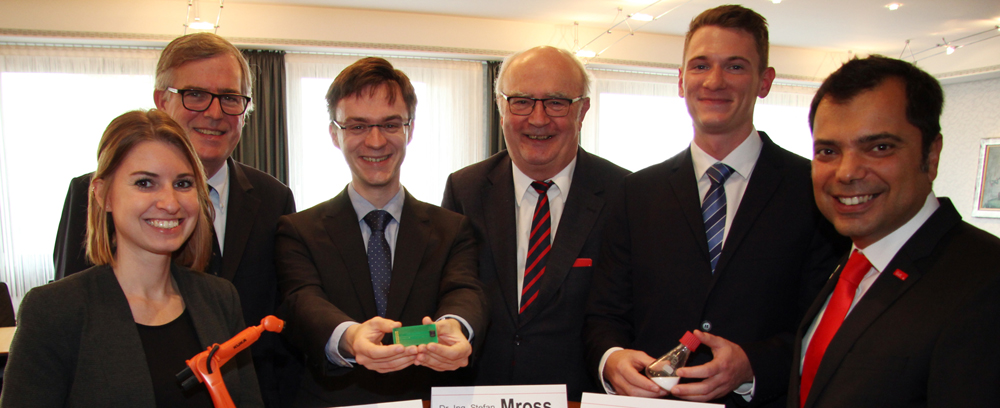 v.l.: Bettina Weber, Prof. Andres Kecskeméthy, Dr.-Ing. Stefan Mross, Dr. Klaus-G. Fischer, Jan Birkmann und Giovanni Malaponti