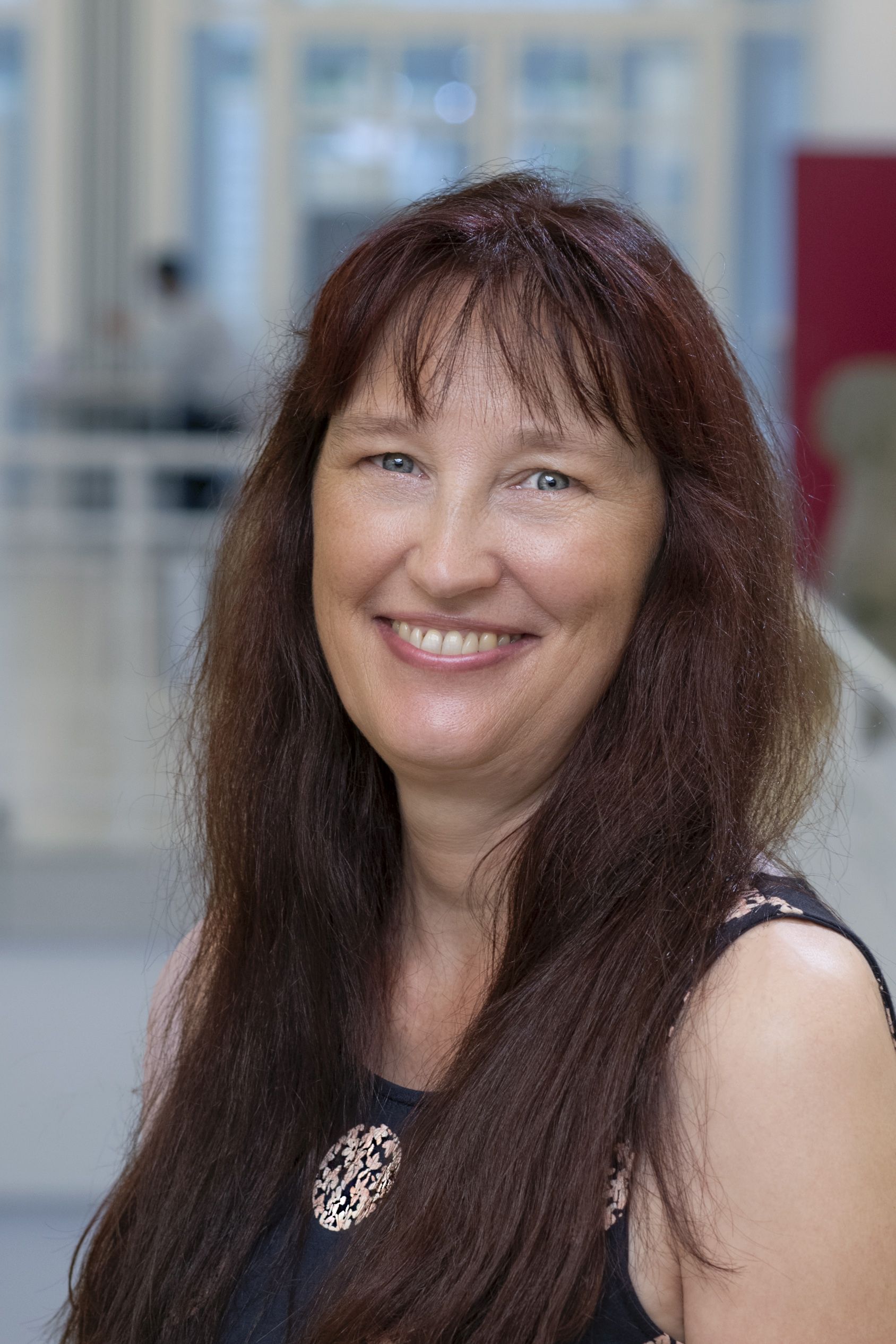 Dr. Sabine Bein