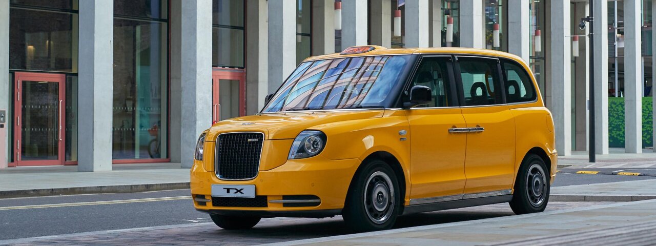 Londoner-e-taxi-gelb