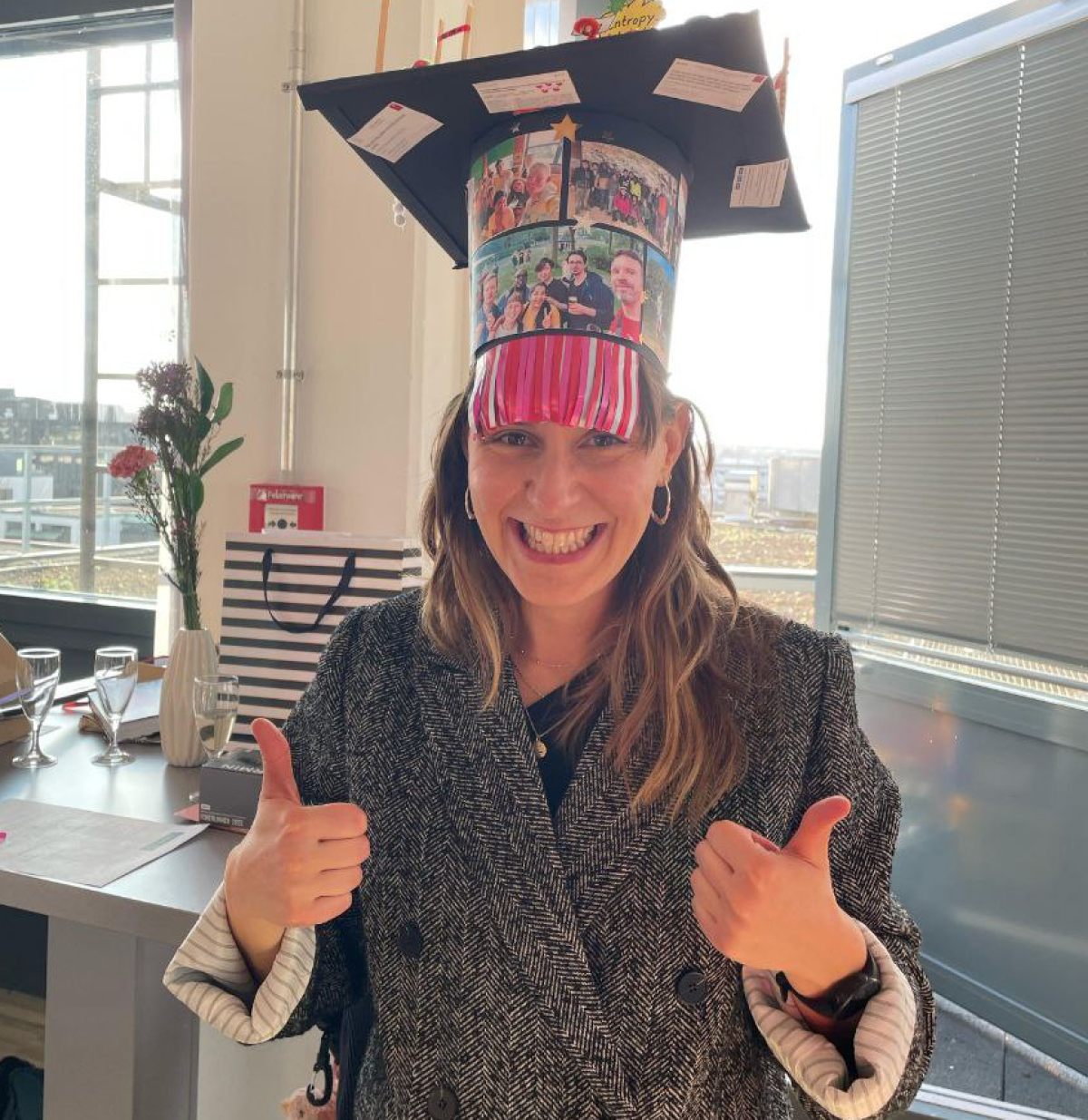 Dr. Eva Kröll im Doktorhut