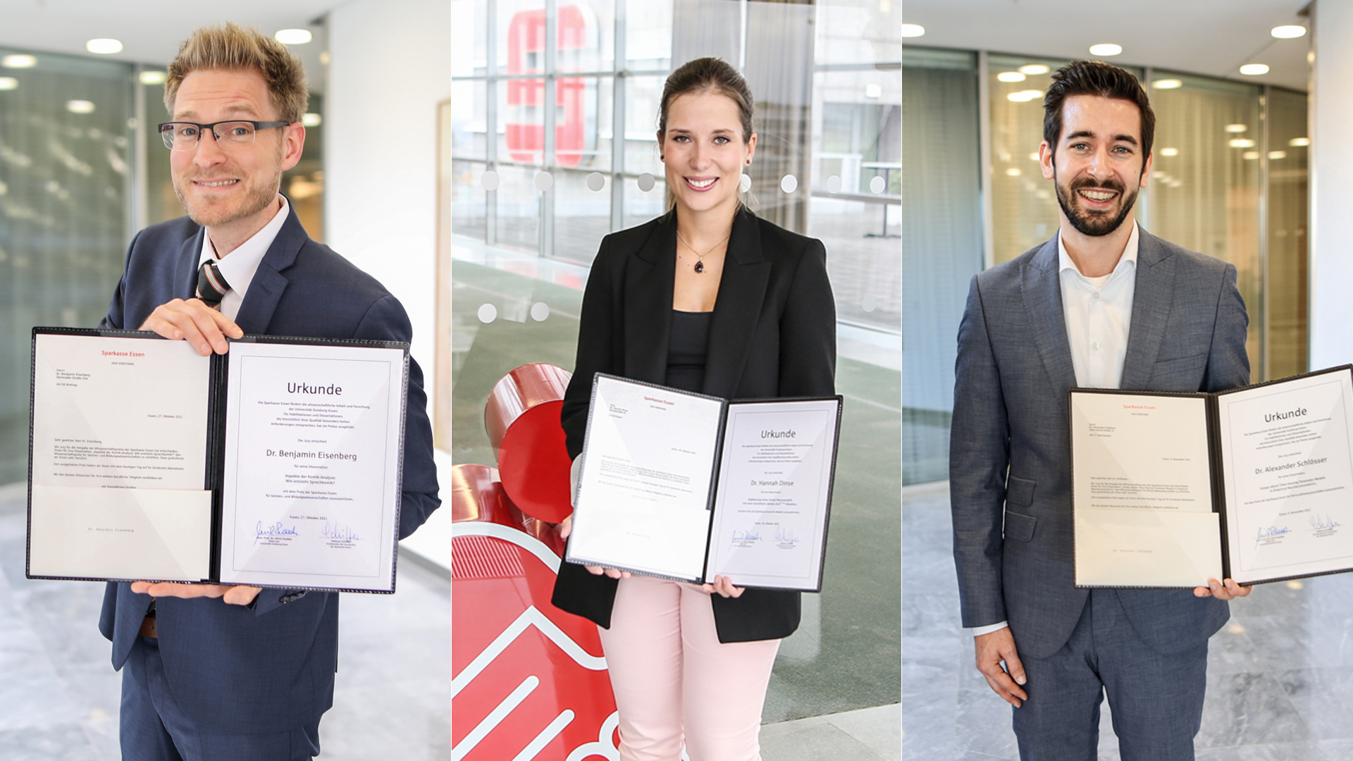 Preisträger:innen mit Urkunden