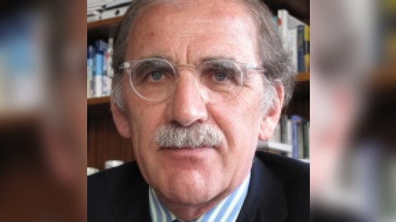 Portrait von Prof. Wolgang Senf