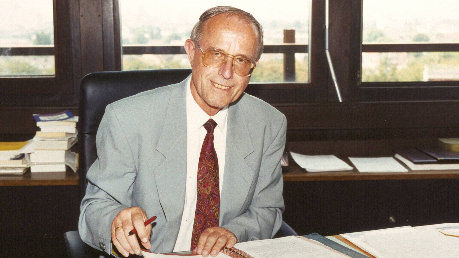 Sein erstes Jahr als Rektor: Prof. Walter Eberhard im August 1995