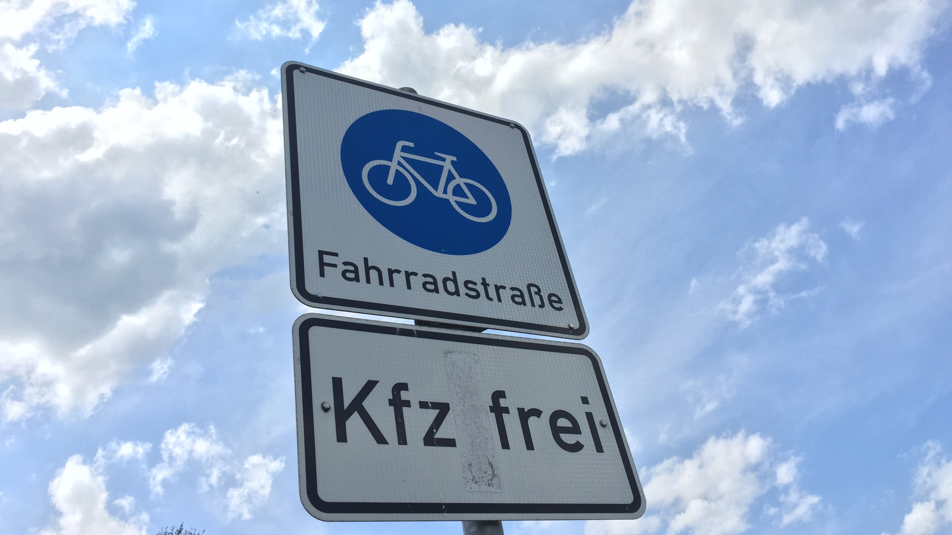 Verkehrsschild Fahrradstraße