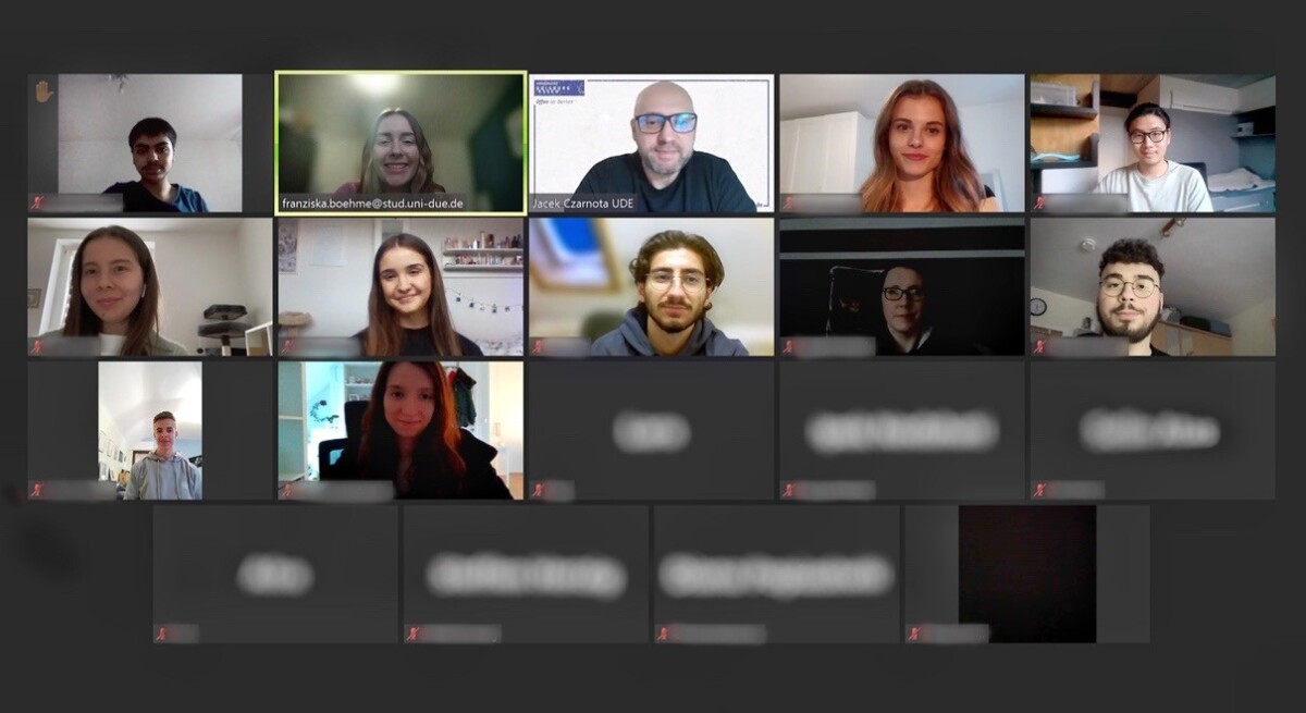 Zoom Screenshot mit den Teilnehmenden des Workshops