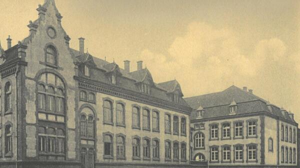 Historische Aufnahme des Gebäude BA an der Ecke Bismarckstraße/Oststraße