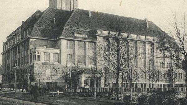 Historische Postkarte der Essener Baugewerkschule