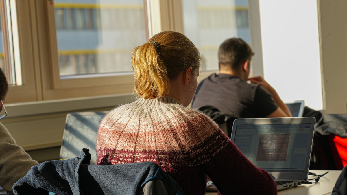 Learning with a notebook in the GW/GSW Library