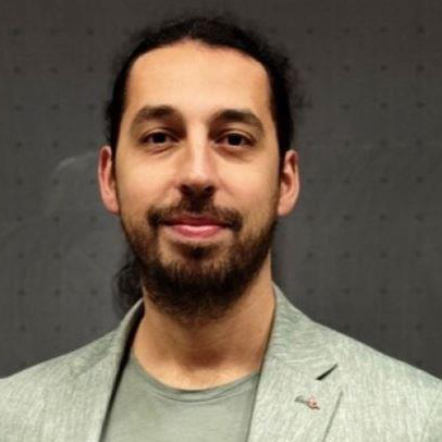 portrait photo of Ahmet Güler