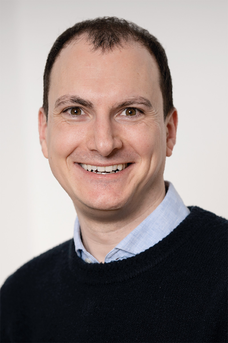 portrait photo of ZMB member Malte Gersch